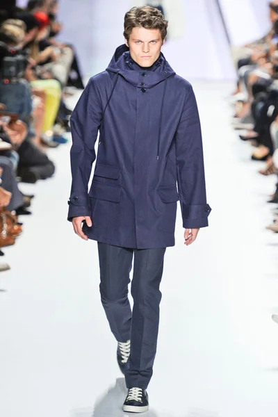 Look 1